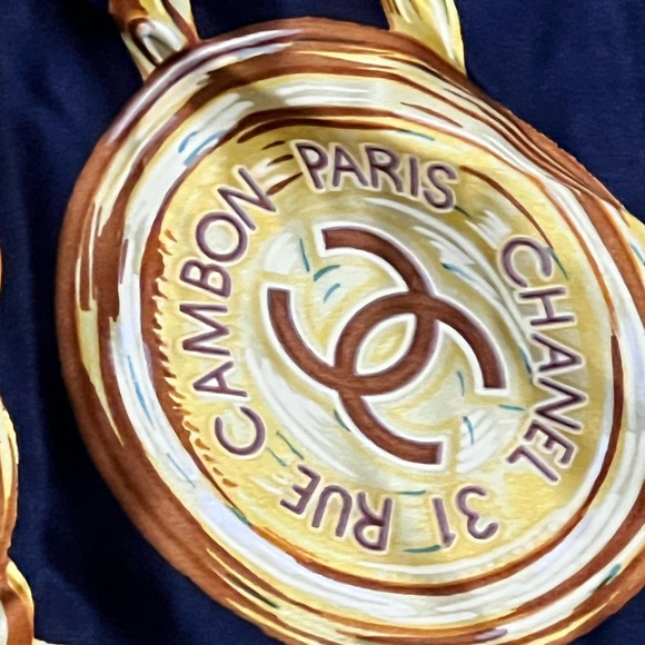 CHANEL CC LOGO CHAIN MOTIF 100% SILK SCARF - Picture 2 of 6